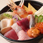 廻鮮寿司塩釜港 - 料理写真:特上海鮮丼