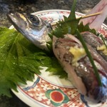 すし辰 - アジちゃん、青じそ大盤振る舞いー