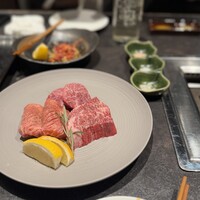 和牛とワイン 焼肉きゅうこん - 