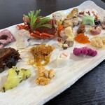 中国料理 旬輝 - お重の中身を6当分くらいにわけて盛ったやつ