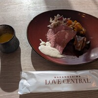 スミレオオサカ - 