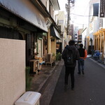 丿貫 - 店員さんに呼ばれて入店