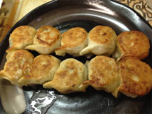 浮島ギョーザ 蘭桂坊 （ウキシマギョーザ ランケイボウ） - 牧志
