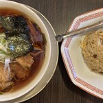 AKIHA麺屋 粋翔 - チャーハンと醤油ラーメンサービスセット 1,000円