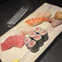 魚心 新宿総本店 - 