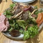 CURRY CLUB キュイエール - リヨン風サラダ＋パテ・ド・カンパーニュ