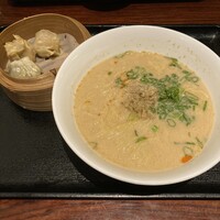 海皇 大阪堂島店 - ごま拉麺点心セット ¥930