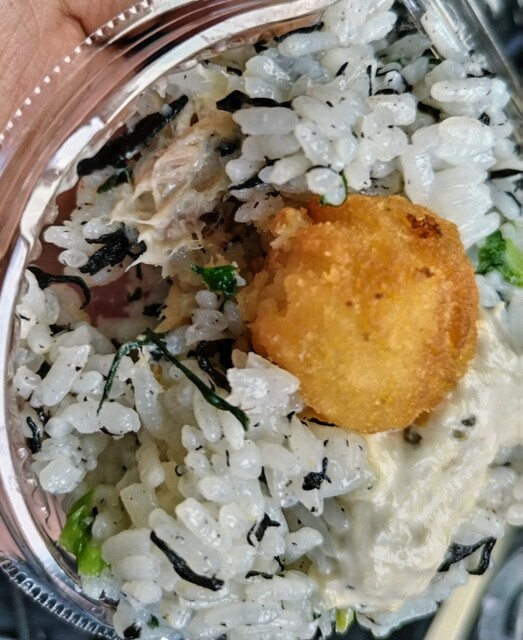 創作おむすび専門店 むすぶ - 花巻（おにぎり）の写真