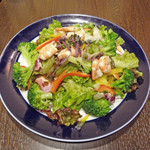 ヨーロピアンバル クル - エビ入りサラダ