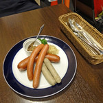 ヨーロピアンバル クル - ドイツ産ソーセージ盛り合わせ