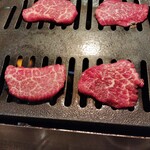 焼肉ハウス大滝 - 上ロース　オン・ザ・ロースター