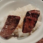 焼肉ハウス大滝 - カルビ　オン・ザ・ライス