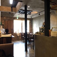 ラディカーレ - 店内は落ち着いています