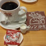 コメダ珈琲店 - ミルクピッチャーは、陶器のものも可愛らしいですね。