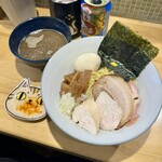 猫と月 chan mie noodles - 