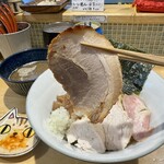 猫と月 chan mie noodles - 