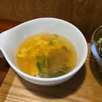 キッチン ブルー グローブ - 玉子と茸のスープ
