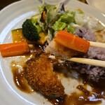 キッチン ブルー グローブ - 次は人参を添えて