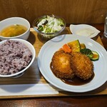 キッチン ブルー グローブ - ハモのすり身と海老のミラノ風カツレツ