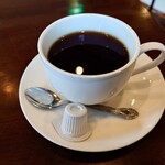 ディオ - ◯コーヒー
抽出されてから、多少の時間経過はあるだろうけれど
苦味、酸味が心地良くて良い感じ♪

全く期待してなかったけれど❔（笑）
これって実は、美味しいコーヒーなんじゃないのか
