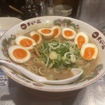 天下一品 - こってり特大にニンニク増し増し＆煮卵4個トッピング②