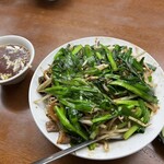 ますや - ニラレバ炒め丼（並盛）600円