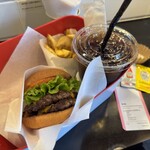 ヘンリーズ バーガー 代官山 - 