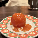 グリルキャピタル東洋亭 - 丸ごとトマトサラダ