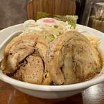 ヤマネコ軒 - 特製豚そば＋ヤサイ増し＋ニンニク