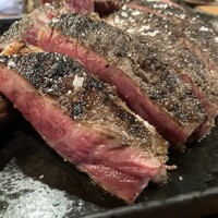 アカミヤコウシ - アップ　【炭火肉】40日～60日間熟成のLボーンステーキ
                    