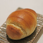 ＴＳＵＫＩＭＩＳＯ - ランチコース 3500円 のロールパン