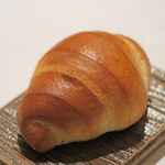 ＴＳＵＫＩＭＩＳＯ - ランチコース 3500円 のロールパン