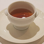 ＴＳＵＫＩＭＩＳＯ - ランチコース 3500円 の和牛のビーフコンソメスープ