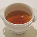 ＴＳＵＫＩＭＩＳＯ - ランチコース 3500円 の和牛のビーフコンソメスープ