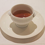 ＴＳＵＫＩＭＩＳＯ - ランチコース 3500円 の和牛のビーフコンソメスープ