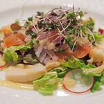 ＴＳＵＫＩＭＩＳＯ - ランチコース 3500円 の海鮮のシーザーサラダ風