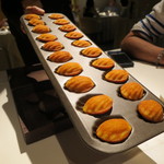 ライラ - 焼き立てマドレーヌ(レモン＆オレンジ風味)
      