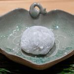 肉割烹 上 - 苺大福