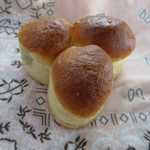 ３色パン￥１３６