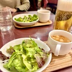 スピガ - サラダとスープ付きBランチは1,300円　
