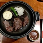 博多もつ鍋 いっとく家 - こちらの牛ステ━キも、美味しかったです。