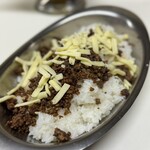 かれーの店 うどん  - オイスターオーシャン、ご飯大盛り、チーズ、スパイシーひき肉、焼とまと