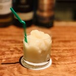 バー・ストランド - ① ラフランスのフローズン：ウォッカ