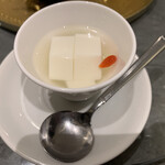 龍天楼 - （ファミリーコース）杏仁豆腐