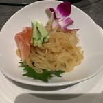 龍天楼 - クラゲの和え物（小）　１６８０円