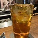 焼肉ホルモン酒場 陽真 - サッパリと烏龍茶割りを頼みました