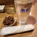 魚家 - 焼酎炭酸割り(400円)、お通し(300円？)
