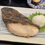 おひつ膳 田んぼ - ブリの塩焼き