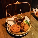 Gochisou Yokochou Ohakoya - “レンコン”と“茄子の肉詰め”の串揚げ
