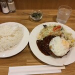 メルシィー - ハンバーグ　デミグラスソース